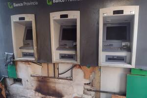 Así quedó el cajero tras la fuerte explosión