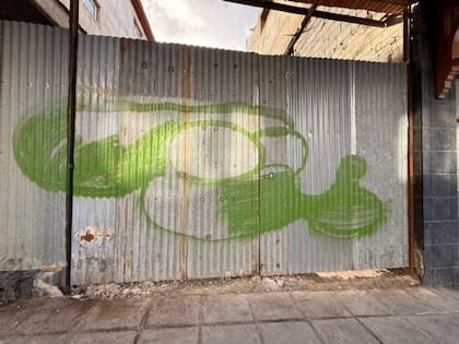 Así quedó el grafiti en Ushuaia por el que Peter Lanzani fue detenido dos semanas atrás