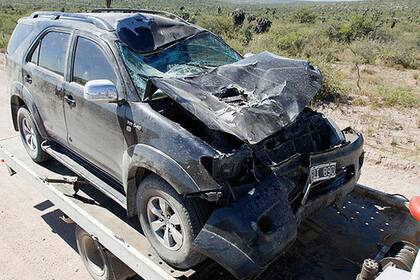 Así quedó la camioneta tras el impacto