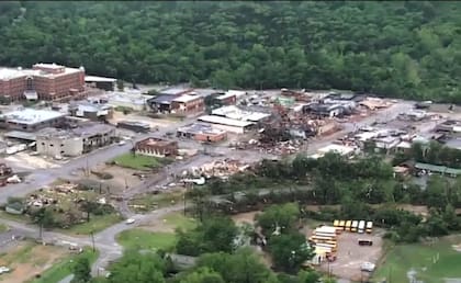 Así quedó la ciudad de Sulphur tras el tornado