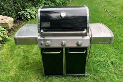 Así quedó una de las parrillas después del trabajo de limpieza de la empresa de Jacob Shaidle