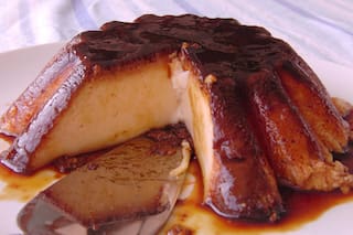 El flan de banana que es furor y que hasta los inexpertos en cocina pueden hacer