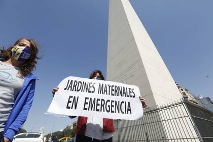 En el día del maestro los jardines de infantes protestan en el centro porteño
