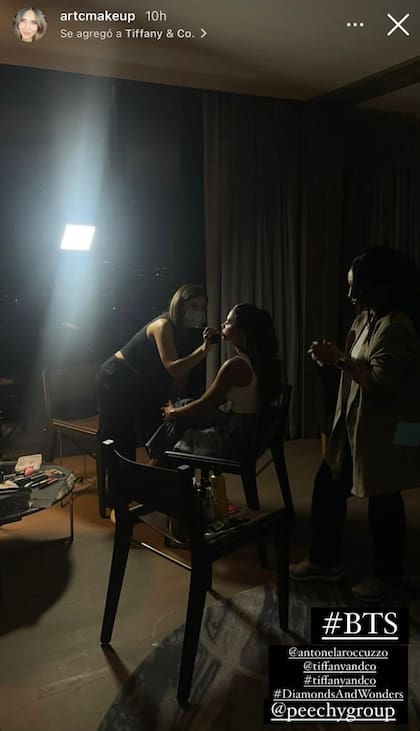 Así se preparó Antonela Roccuzzo para el evento de la lujosa marca de joyas (Foto: Instagram @artcmakeup)