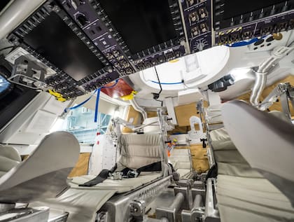 Así se ve el interior de Orion, la nave que viajará a la Luna