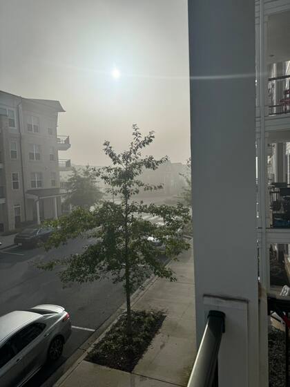 Así se ve la nube de humo que preocupa a la población en Atlanta