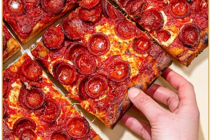 Así se ve la pizza de Prince St. Pizza.