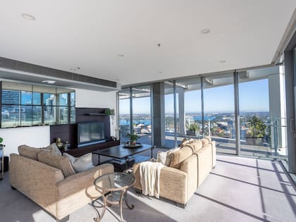 Así se ve por dentro el departamento muestra del edificio donde Kidman y Urban tenían múltiples propiedades (Latitude Apartments)