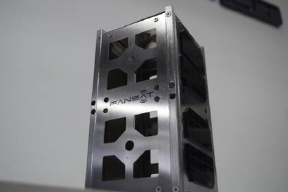 Así se verá Melchora, el primer nanosatélite argentino dedicado a analizar las emisiones de carbono en la selva misionera