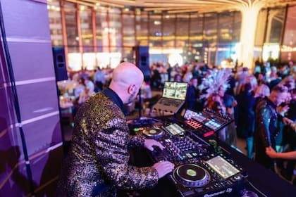 Así se vive la fiesta de Año Nuevo en el Hotel Marriot del Times Square