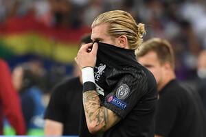 La reclusión de Karius. El arquero vive en la oscuridad y no habla de su karma