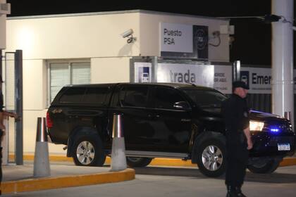 Así trasladaban a Samid desde Ezeiza hacia la alcaldía de la Superintendencia de Drogas Peligrosas