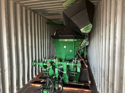 Así vienen en los contenedores al país