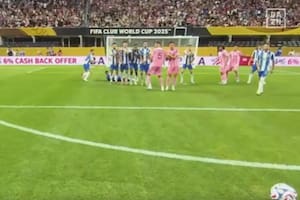 La satisfacción de la FIFA por la introducción "ref-cam" y el offside semiautomático en el Mundial de Clubes