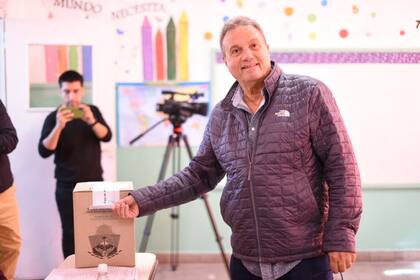 Así votó Carlos Eguía, el candidato de Javier Milei en Neuquén