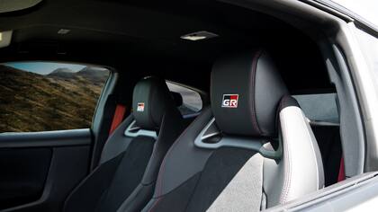 Asientos del Toyota GR Yaris