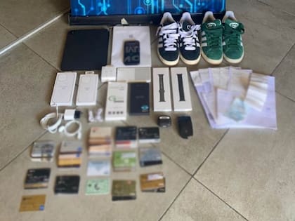 Asimismo, las pesquisas revelaron que los datos asociados presentaban irregularidades, como constantes cambios en los números telefónicos y los correos electrónicos registrados