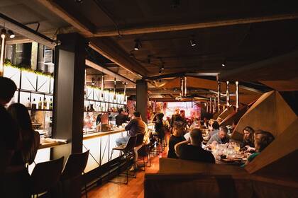 Asis y Santiago decidieron apostar por un espacio con énfasis en el diseño.