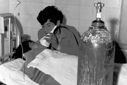 Asistencia a los heridos en el hospital Pirovano el 23 de junio de 1968 tras la tragedia de la Puerta 12
