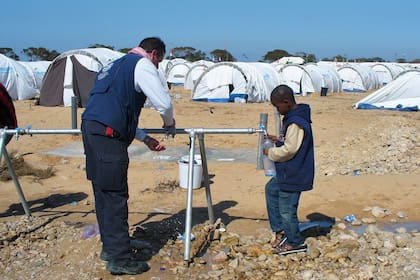 Asistencia a refugiados libios en Túnez