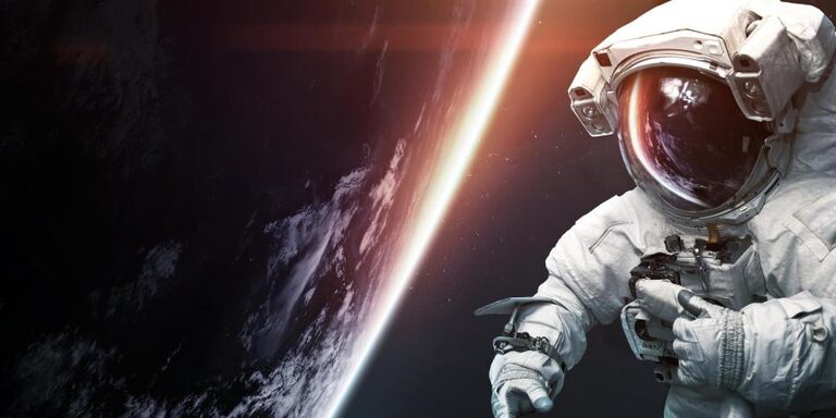 John Grunsfeld, astronauta: “Júpiter es una especie de aspiradora de cosas que podrían chocar contra la Tierra”