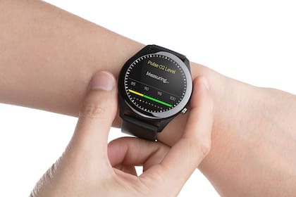 Existen relojes que, entre otras funciones, ofrecen el registro de la presión arterial