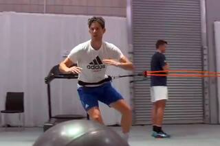 El peor vendido. El tenis corre al tenista y pone al fanático en el centro