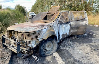 Atacan una camioneta de Carabineros