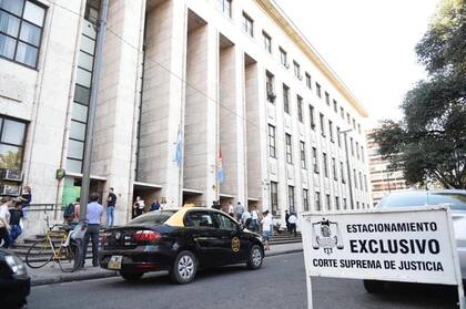 Atacaron a balazos los tribunales provinciales de Rosario