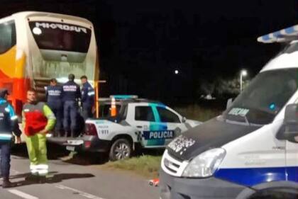 Atacaron a tiros en Castelli a dos micros que volvían de un tour de compras