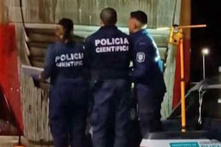 Casi 100 balazos y una misteriosa camioneta blanca