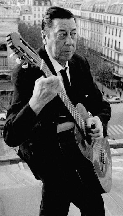 Atahualpa Yupanqui en terrazas parisinas