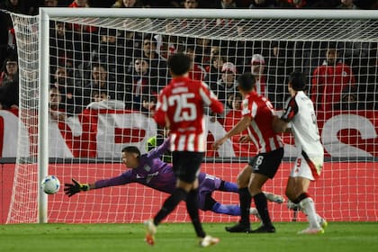 Atajada de Fernando Muslera ante Flamengo, por la Copa Libertadores 2025