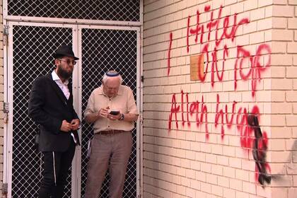 Ataques y pintadas neonazis en Australia