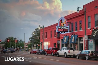 La cuna del blues y bastión de lucha racial se reinventa con aires modernos