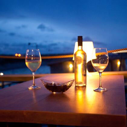 Atardecer con vista a la laguna Garzón, en Garzuana