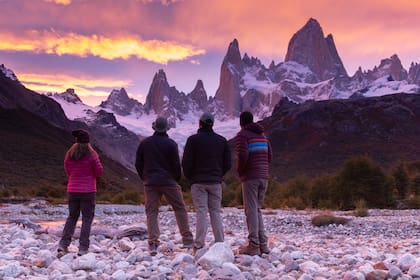 atardecer frente al cordón del fitz roy