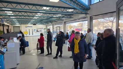 ATE denuncia que el PAMI designó en Río Negro a profesionales militantes libertarios para llevar adelante Campaña Visión.