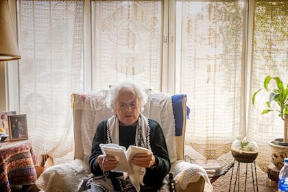 Retrato de Nora Cortiñas por Leo Vaca