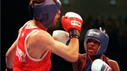 Atlanta 1996, la única vez que Mayweather fue derrotado: Todorov recibe su golpe