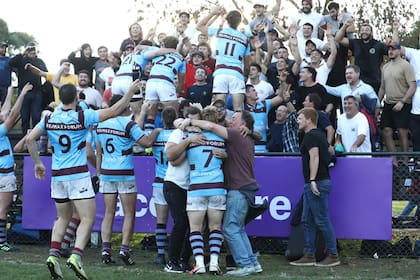 Atlético del Rosario, un habitué, es uno de los tres equipos que regresan a la primera categoría del rugby de Buenos Aires.