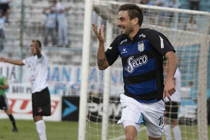 Atlético se subió a la punta del torneo