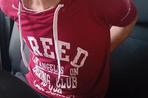 Atraparon a un delincuente buscado por reiterados robos con armas en La Boca