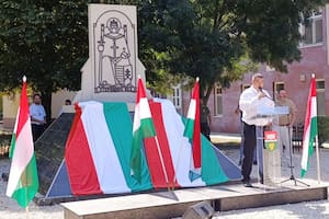 La ciudad alineada con Orban que se reserva el derecha de admisión y solo acepta a quienes hablan húngaro