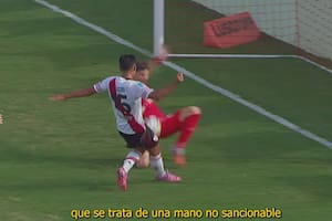 La Liga Profesional dio a conocer el audio del VAR sobre la polémica mano en Barracas Central-River