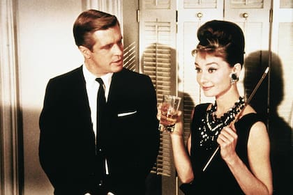 Audrey Hepburn y George Peppard, los protagonistas del clásico Muñequita de lujo