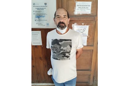 Auge, esposado tras ser demorado por la policía