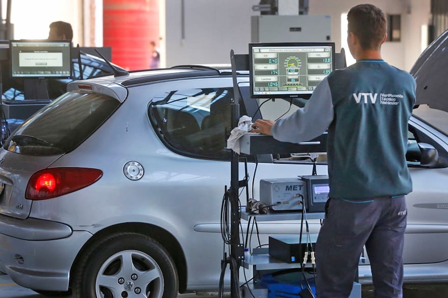 Ley Ómnibus de Javier Milei: qué cambio propone en la VTV - LA NACION