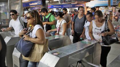 Aumento del transporte público: cuánto costará viajar en colectivo, tren y subte desde febrero