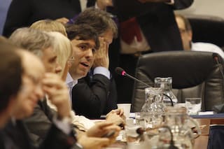 Las fuerzas opositoras se unieron en un intento por anular el aumento en el gas